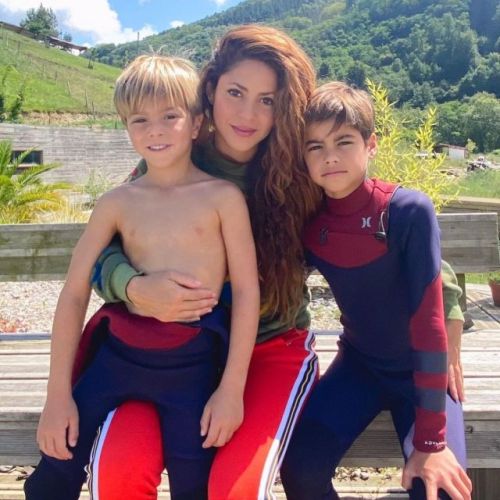 Шакира и синът й бяха нападнати от глигани