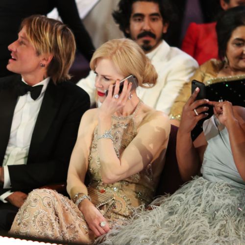 Никол Кидман обясни странното си ръкопляскане по време на Оскарите