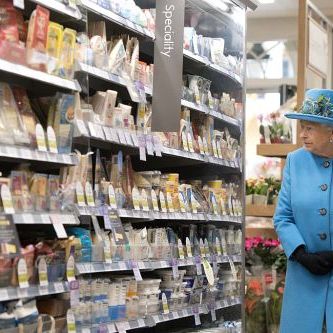 Кралицата също обича да си хапва fast food